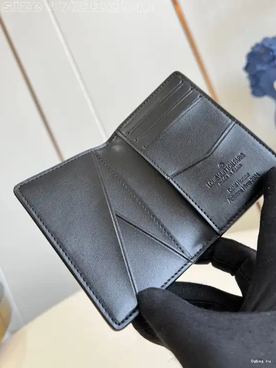 Organizer-7.5*11.1*1 cm Pocket VUITTON LOUIS 0525